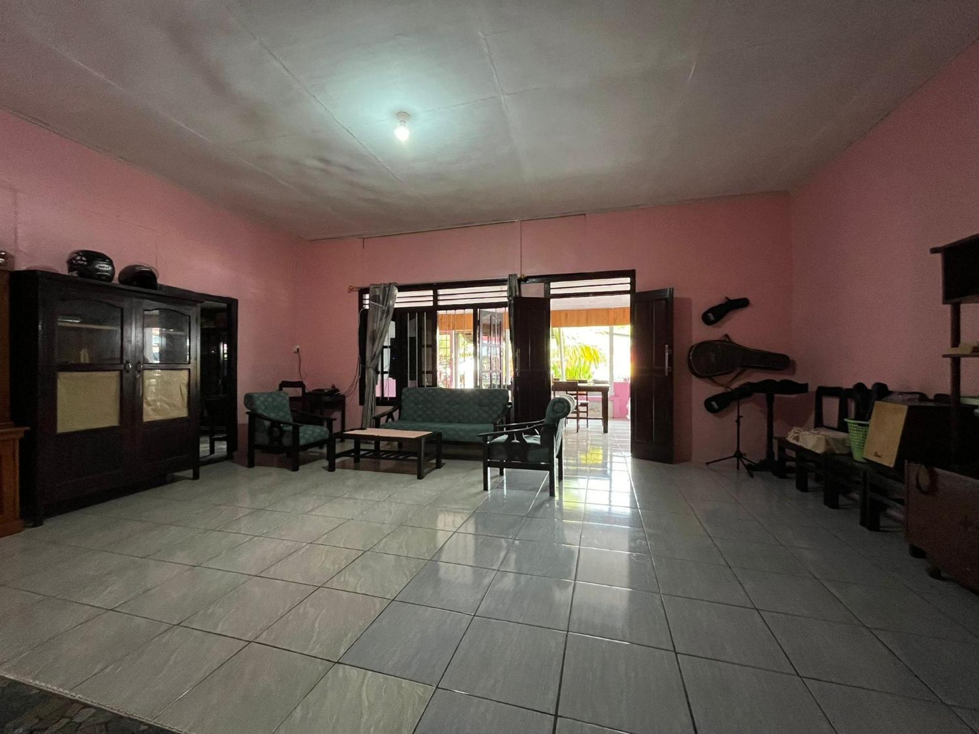 El Homestay ブナケン エクステリア 写真